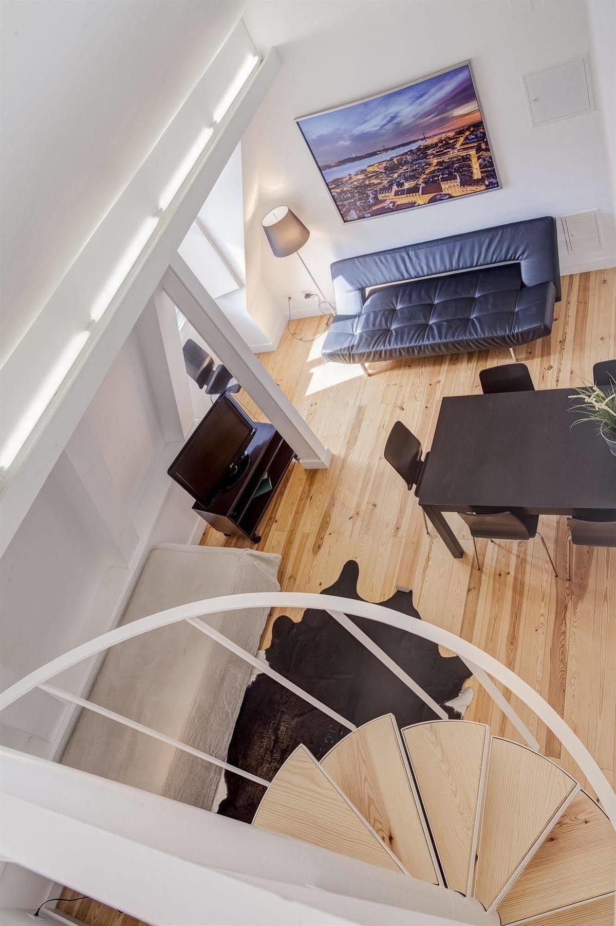 Hello Lisbon Terreiro Do Paco Apartments Екстер'єр фото
